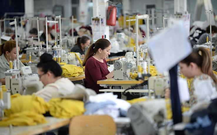 Se plasat li vladata i gazdite na tekstilnite fabriki od socijalizmot